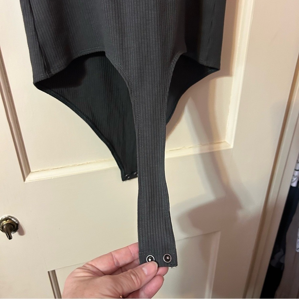American Eagle Dark Charcoal Ribbed Scoop Neck Bodysuit - Picture 8 of 8